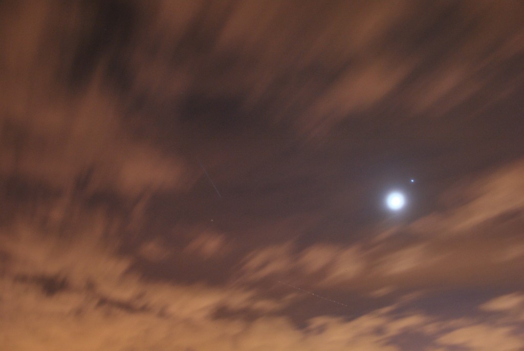 A bit of a rush tonight. #ISS, the moon and an aeroplane.  @VirtualAstro